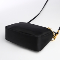 Сумка женская кросс-боди на молнии, цвет чёрный Сумка женская кросс-боди на молнии, цвет чёрный