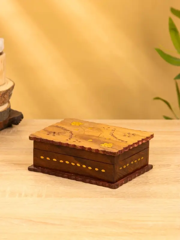 Шкатулка резная "Листья" 18х13х6 см, дерево шишам