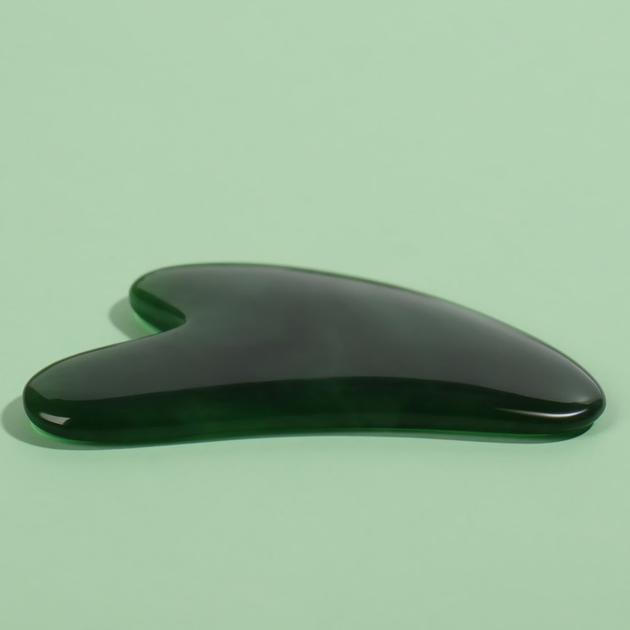 Массажёр гуаша &laquo;Сердце&raquo;, 8,5 &times; 5,5 см, цвет зелёный