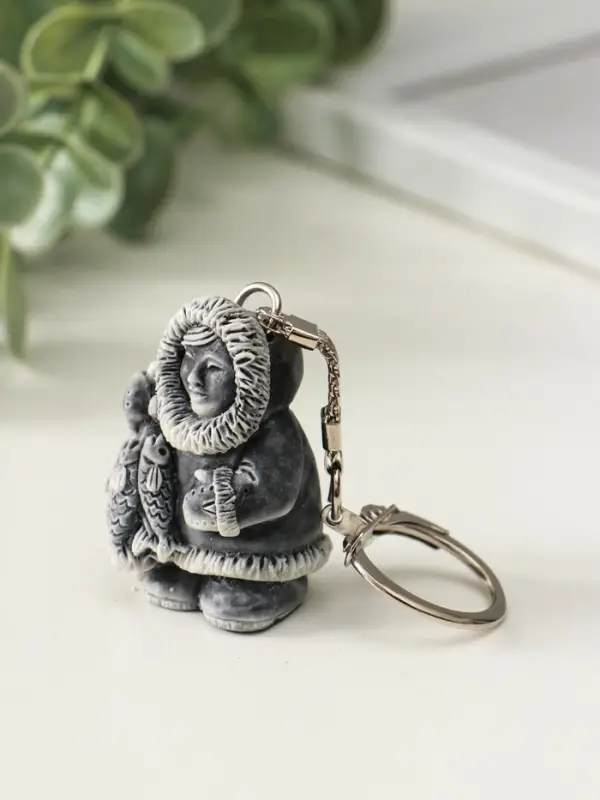 Брелок "Хант с вязанкой рыбы маленький" 4,1 см