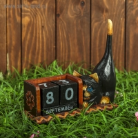 Календарь настольный &laquo;Тёмная кошка&raquo;, 20.5&times;8.5&times;13.5 см, дерево