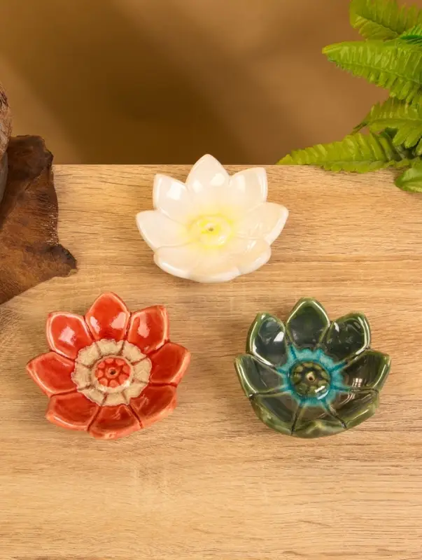 Подставка под благовония "Цветок лотоса" керамика, цв. МИКС, 9,5х9,5х3 см