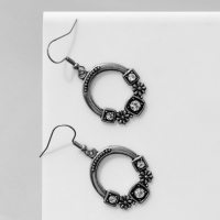 Серьги &laquo;Этника&raquo; цветочный круг, цвет белый в чернёном серебре