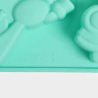 Форма для выпечки Доляна &laquo;Транспорт&raquo;, силикон, 30&times;17,5 см, 6 ячеек (9&times;5,5&times;3,5 см), цвет мятный