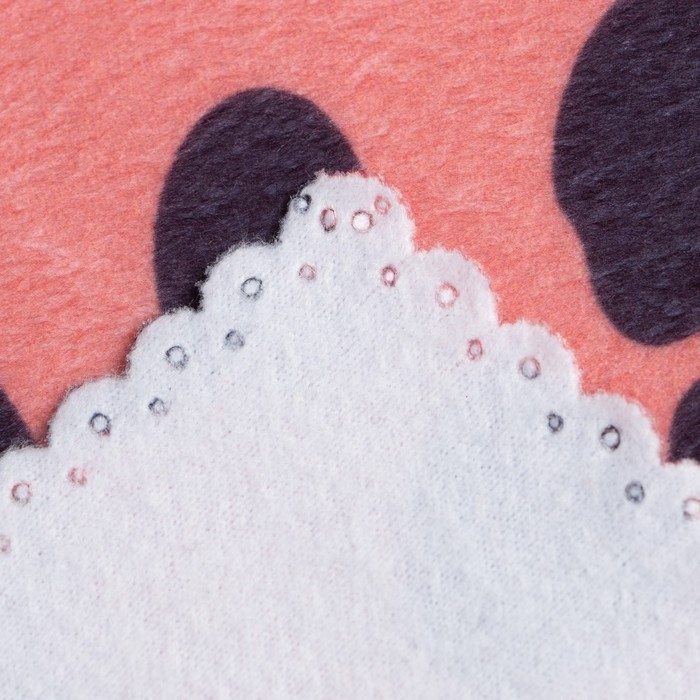 Набор подарочный Набор подарочный "A little bit wild" плед, носки, бутылка, блокнот