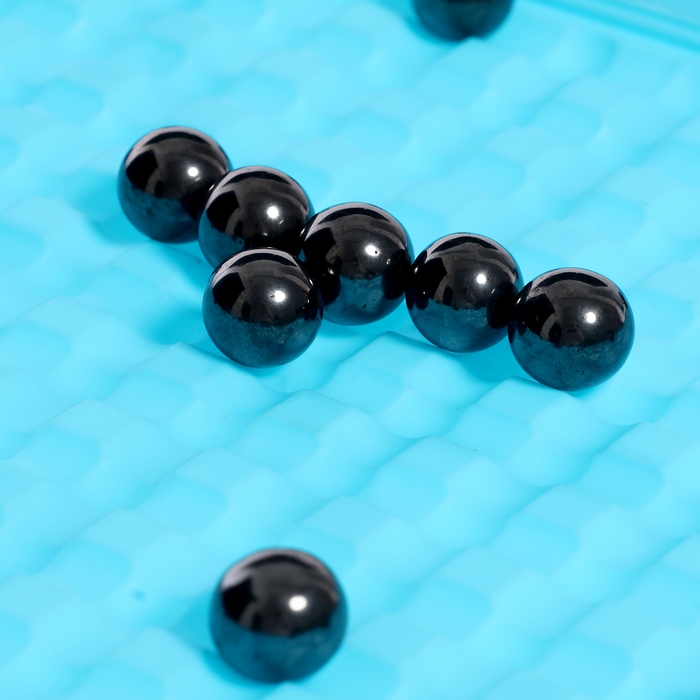 Настольная игра &laquo;Магнитная битва&raquo;, 2-4 игрока, 8+, 28 шариков