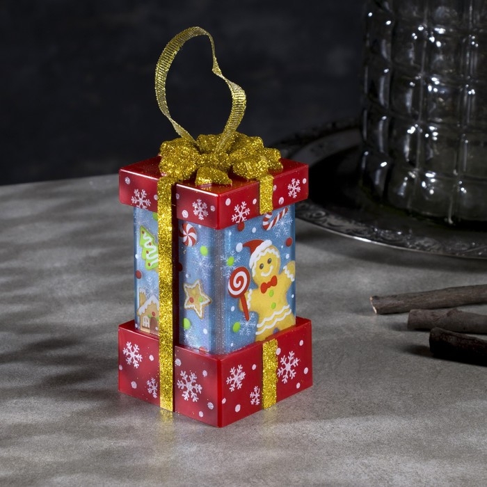 Светодиодная фигура «Красный подарок с пряником» 6.3 × 11.5 × 6.3 см, пластик, батарейки АААх3 (не в комплекте), эффект пламени Светодиодная фигура «Красный подарок с пряником» 6.3 × 11.5 × 6.3 см, пластик, батарейки АААх3 (не в комплекте), эффект пламени