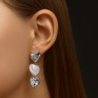 Серьги с жемчугом &laquo;Сердца&raquo; трио, цвет серебро