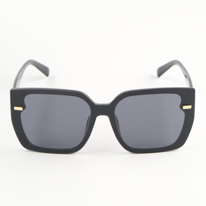 Очки солнцезащитные OneSun, uv 400, дужка 15.5 см, ширина 14 см, линза 4.5 х 5.5 см