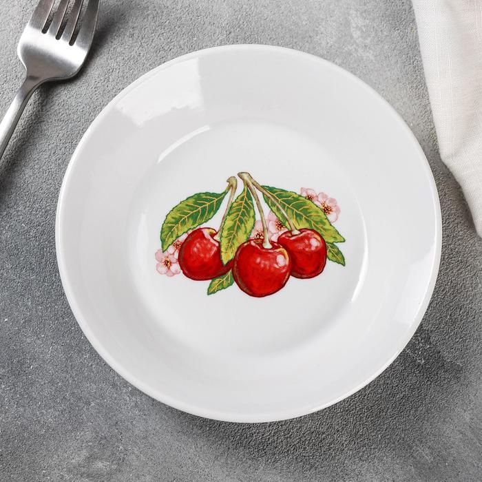 Тарелка фарфоровая &laquo;Вишня&raquo;, d=14 см