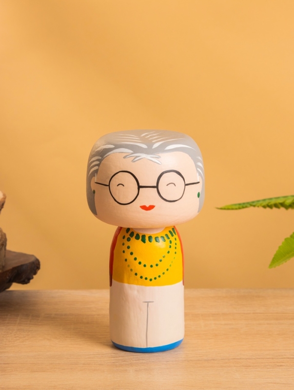 Деревянная кукла кокеши &laquo;Ирис&raquo;, 8&times;7.5&times;16 см