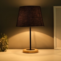 Светильник настольный "Строгость" 1х40Вт Е27 черный 22,5х22,5х41,5см