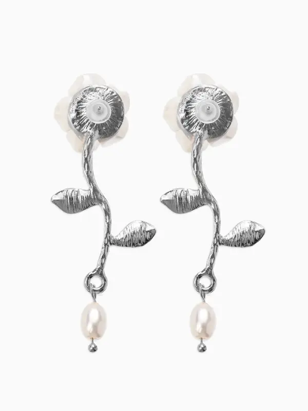 Серьги "Цветок розы", цвет белый в серебре