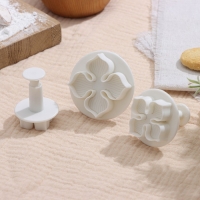 Набор плунжеров кондитерских Доляна &laquo;Клевер&raquo;, 3 шт, d=4,8/3,7/2,7 см