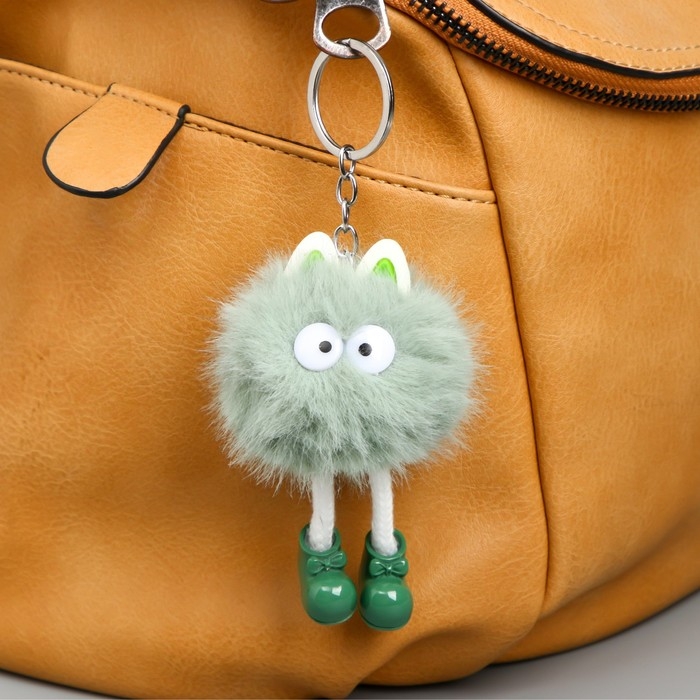 Пушистик на кольце Пушистик на кольце "Чудик с ушками, в ботинках" 5х5х9 см