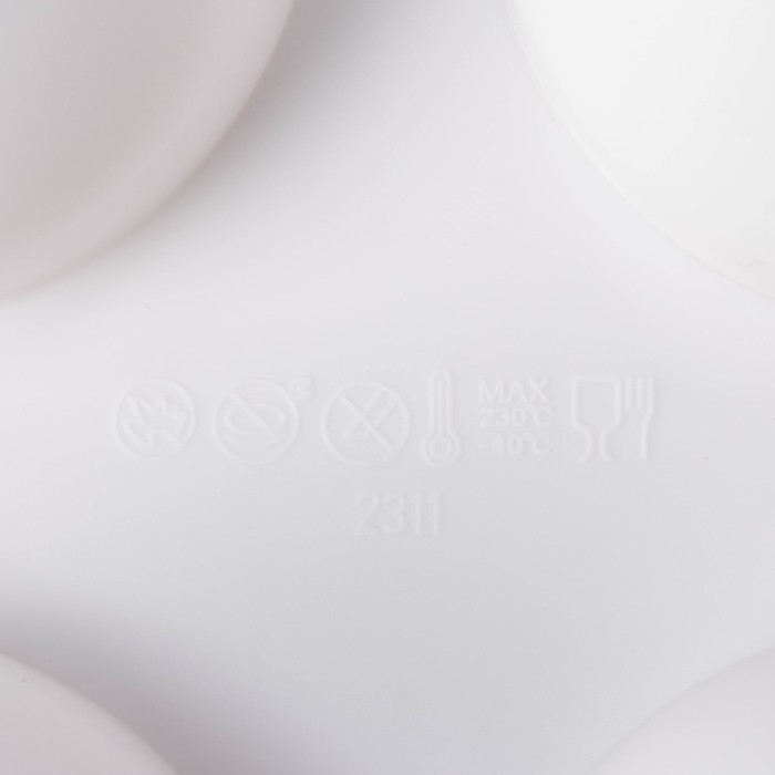 Форма для муссовых десертов и выпечки Доляна «Десерт с фруктами», 30×17,5×4,5 см, 6 ячеек (d=7 см), цвет белый Форма для муссовых десертов и выпечки Доляна «Десерт с фруктами», 30×17,5×4,5 см, 6 ячеек (d=7 см), цвет белый