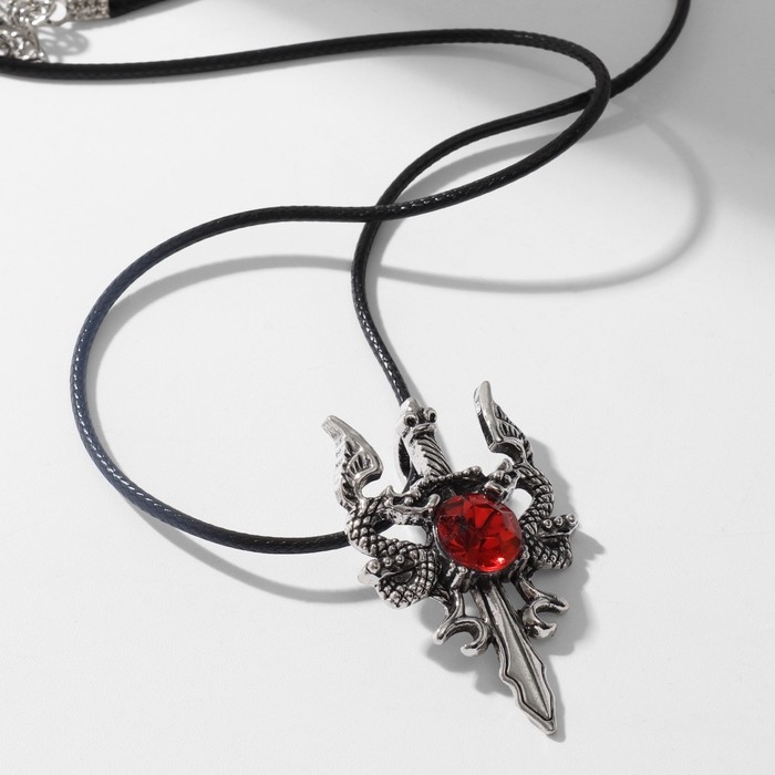 Кулон &laquo;Готика&raquo; драконы и крест, цвет красный в серебре на чёрном шнурке, 46 см