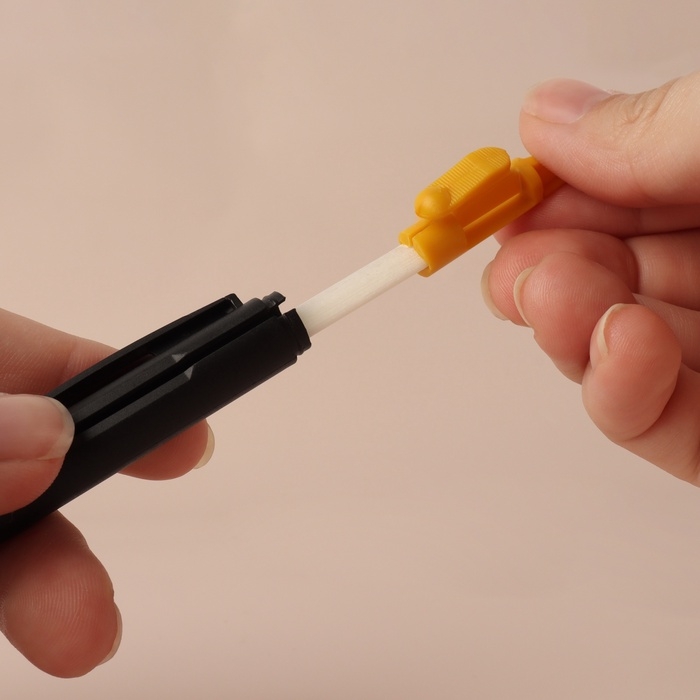 Набор ручек и сменных воск.мелков для ткани в кейсе 20шт ( наб цена за наб) блистер ТР Набор ручек и сменных воск.мелков для ткани в кейсе 20шт ( наб цена за наб) блистер ТР