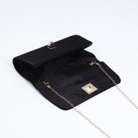 Сумка-клатч на магните, цвет чёрный