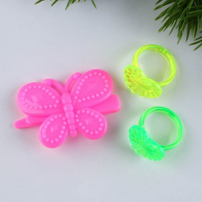 Набор косметики и аксессуаров &laquo;Новый год! Сияй в Новом году&raquo; для девочки