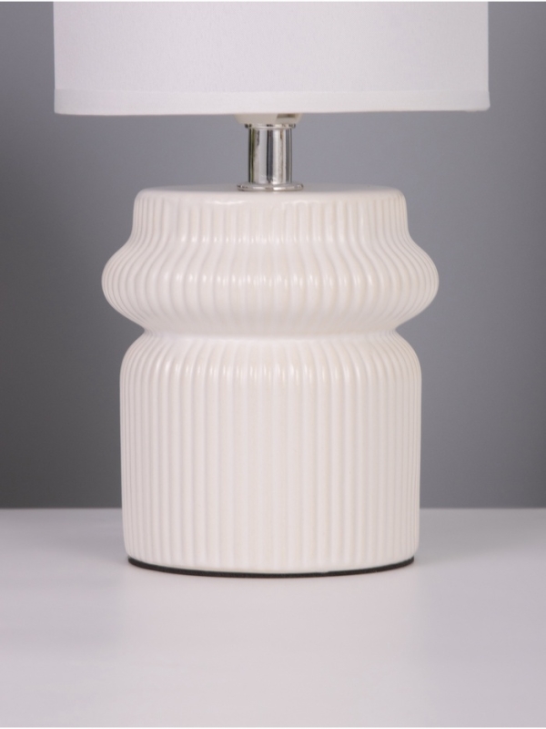 Лампа настольная "Афина" 1х40Вт Е14 белый 13х13х26см МОДЕЛЬ: