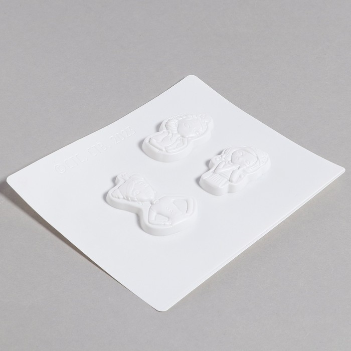 Магниты из гипса &laquo;Царевны. Алёнка, Даша, Василиса&raquo;