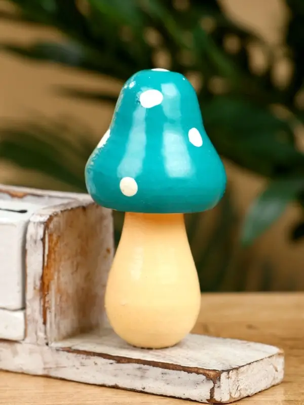 Календарь настольный "Грибок" дерево 13х3,5х9 см, цв. бело-зелёный