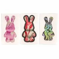 Алмазная мозаика на брелоке "Зайка"