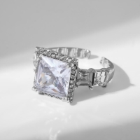 Кольцо &laquo;Драгоценность&raquo; квадрат в стразах, цвет белый в серебре, безразмерное