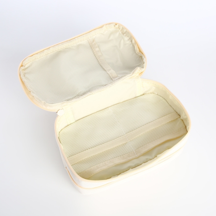 Косметичка на молниях, цвет белый Косметичка на молниях, цвет белый