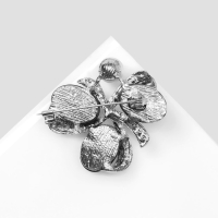 Брошь &laquo;Завиток&raquo; малахитовый, цвет бело-зелёный в серебре