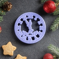 Форма для печенья &laquo;Куранты&raquo;, вырубка, штамп, 9.5&times;9.5 см, цвет сиреневый
