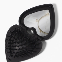 Расчёска массажная &laquo;Сердце&raquo;, складная, с зеркалом, 8&times;2.5 см, матовая, чёрная