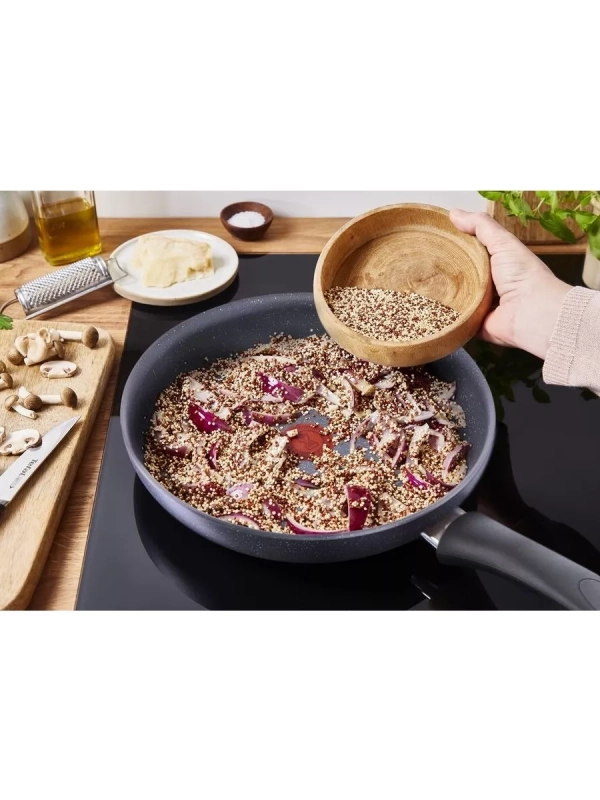 Сковорода Healthy Chef 28 см с антипригарным покрытием