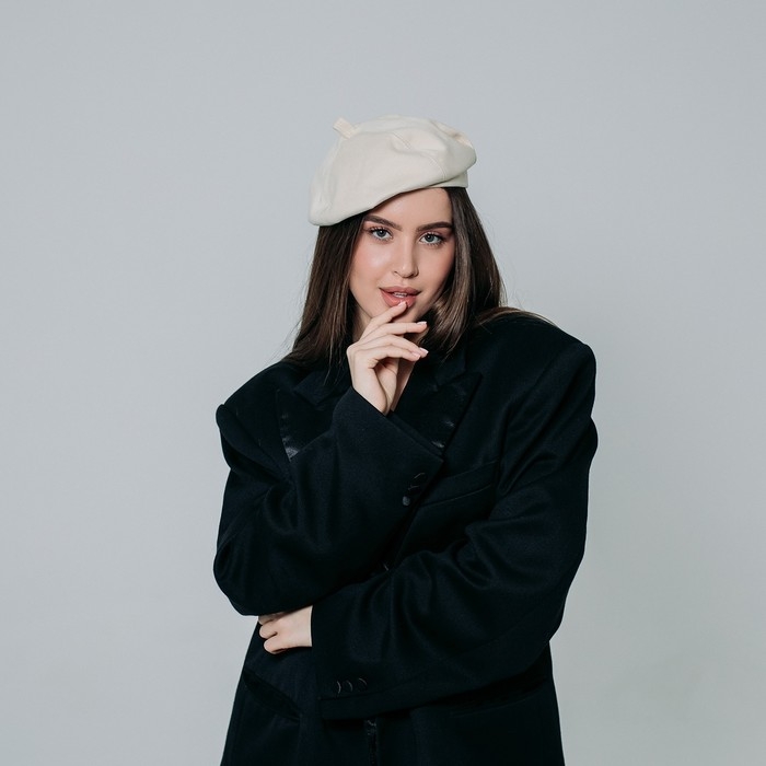 Берет, песочный, р-р 56 см