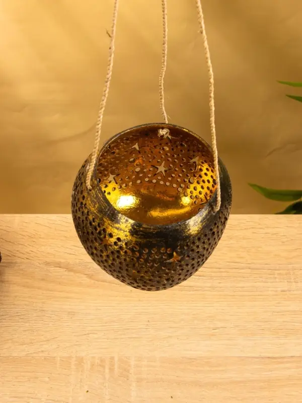 Подсвечник подвесной из кокоса, 14&times;14&times;10 см, чёрно-золотой