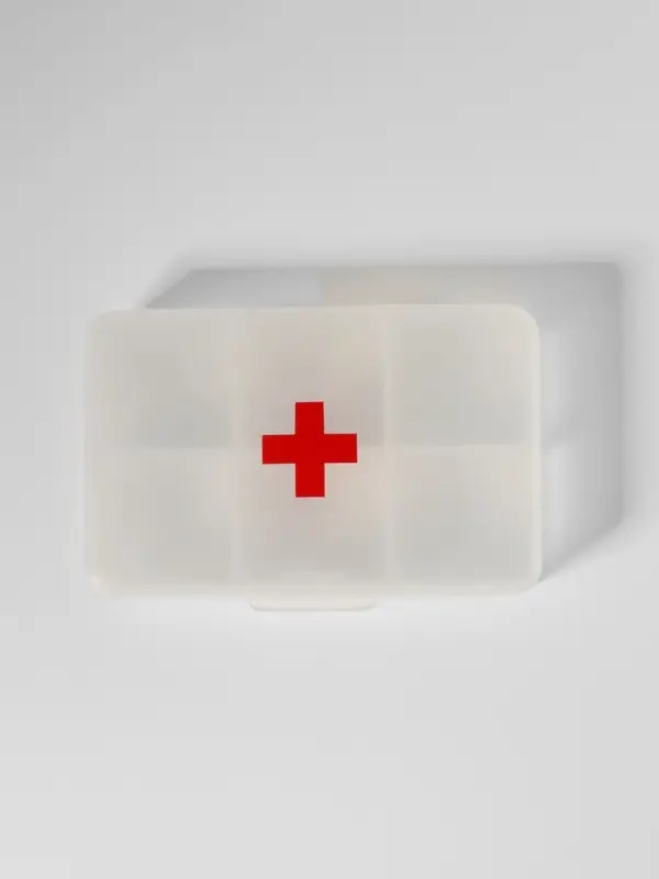 Таблетница &laquo;Быстрая аптечка&raquo;, 6 секций, 8,7 &times; 5,5 &times; 1,8 см, цвет прозрачный