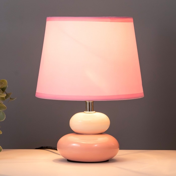 Настольная лампа "Баланс" Е14 40Вт бело-розовый 17,5х17,5х23 см RISALUX