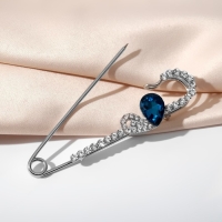 Булавка &laquo;Сердце&raquo; половинки, 7 см, цвет бело-голубой в серебре