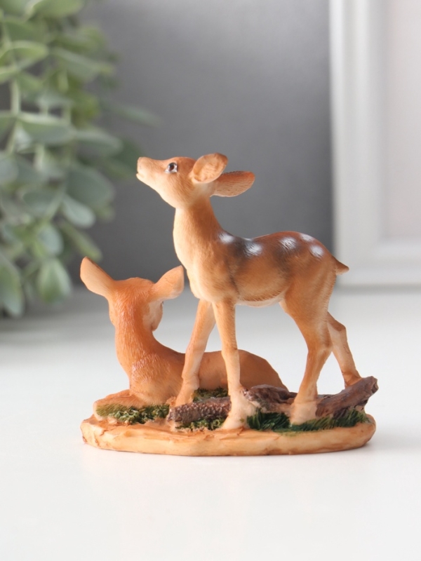 Сувенир полистоун "Два оленёнка" МИКС 10х5,6х9,6 см