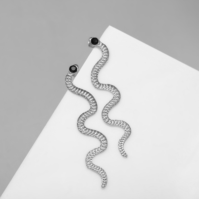 Новый год! Символ года 2025! Серьги висячие &laquo;Змея&raquo; тонкая, цвет чёрный в серебре