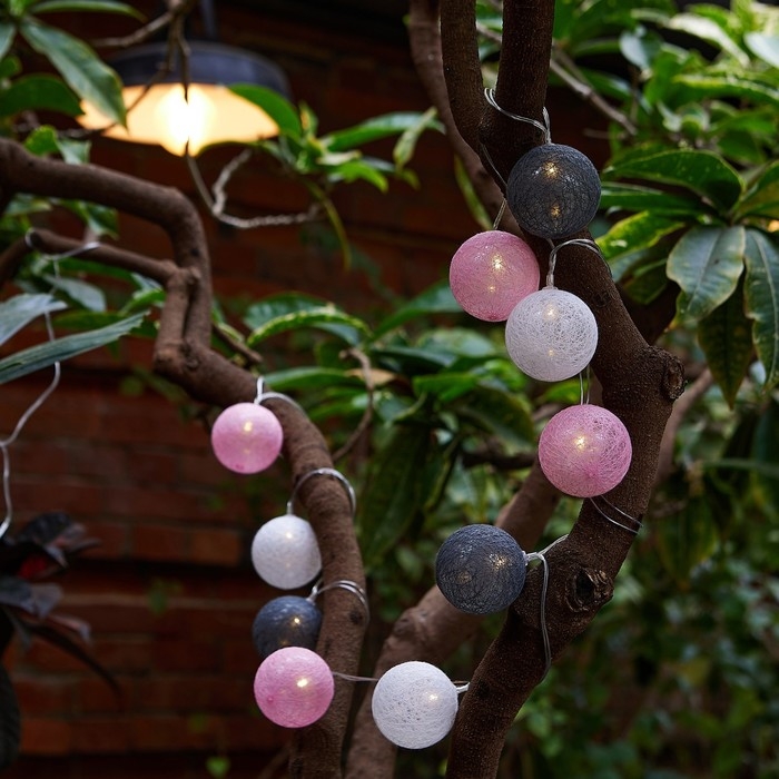 Садовая гирлянда на солнечной батарее &laquo;Клубки&raquo; Uniel, IP44, 1,8 м, теплый белый