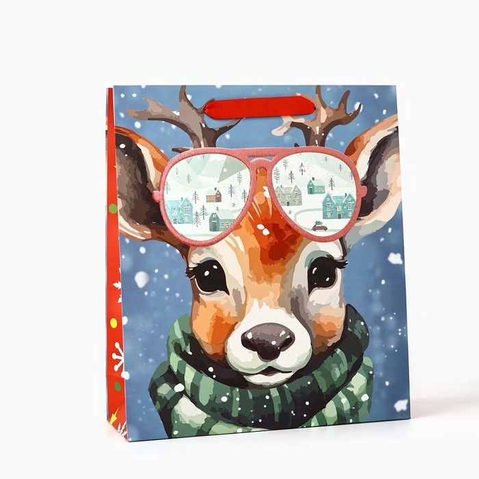 Пакет подарочный новогодний ламинированный &laquo;Оленёнок&raquo;, конгрев, M 30 х 26 х 9 см, Новый год