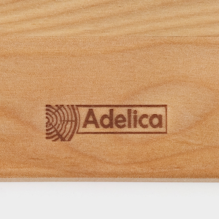 Доска сервировочная с ручкой Adelica, на ножках, 38&times;10&times;6 см, берёза