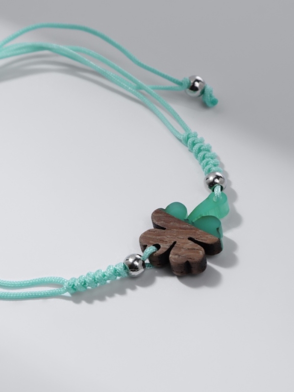 Браслет-оберег «Клевер» на нити, цвет зелёно-коричневый Браслет-оберег «Клевер» на нити, цвет зелёно-коричневый