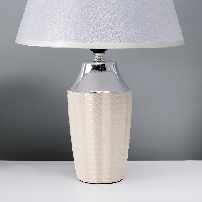 Настольная лампа с абажуром RISALUX &laquo;Джианна&raquo;, Е27, 40 Вт, белый, 28&times;28&times;40.5 см