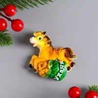 Магнит полистоун  "Лошадка с мешком золотых монет" МИКС 5,7х6,5 см