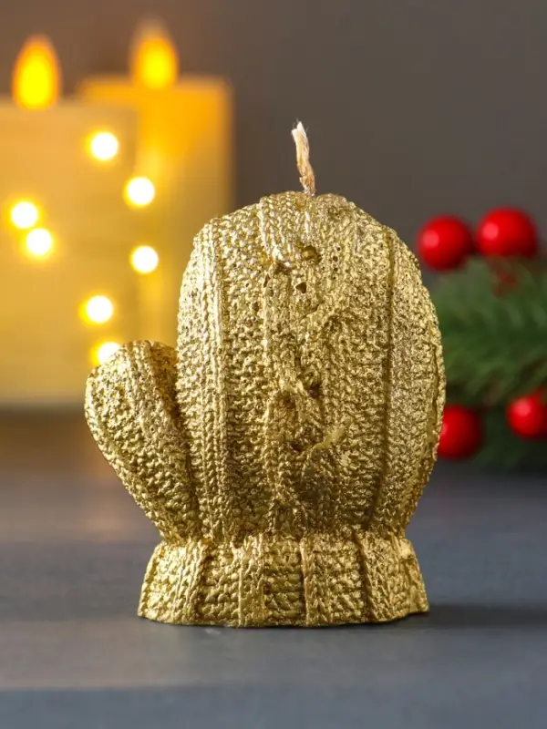 Свеча "Варежка", лак золото