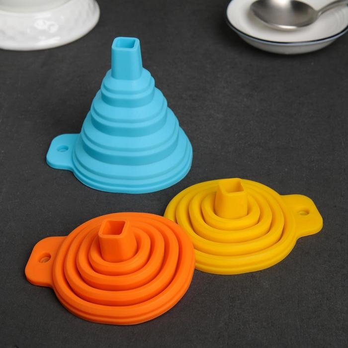 Воронка складная Доляна «Квадро», 7×9 см, цвет МИКС Воронка складная Доляна «Квадро», 7×9 см, цвет МИКС