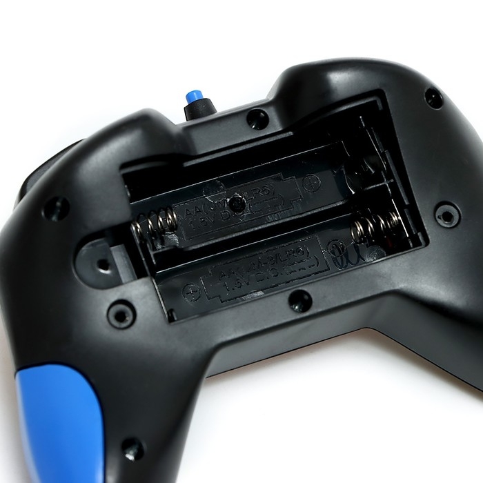 Танк радиоуправляемый MOKA, стреляет гелевыми пулями, цвет синий Танк радиоуправляемый MOKA, стреляет гелевыми пулями, цвет синий